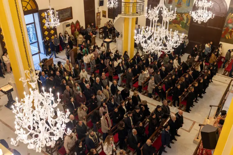 Συρία: Γέμισαν από Χριστιανούς οι εκκλησίες στην πρώτη θεία κοινωνία μετά την κατάρρευση του Άσαντ