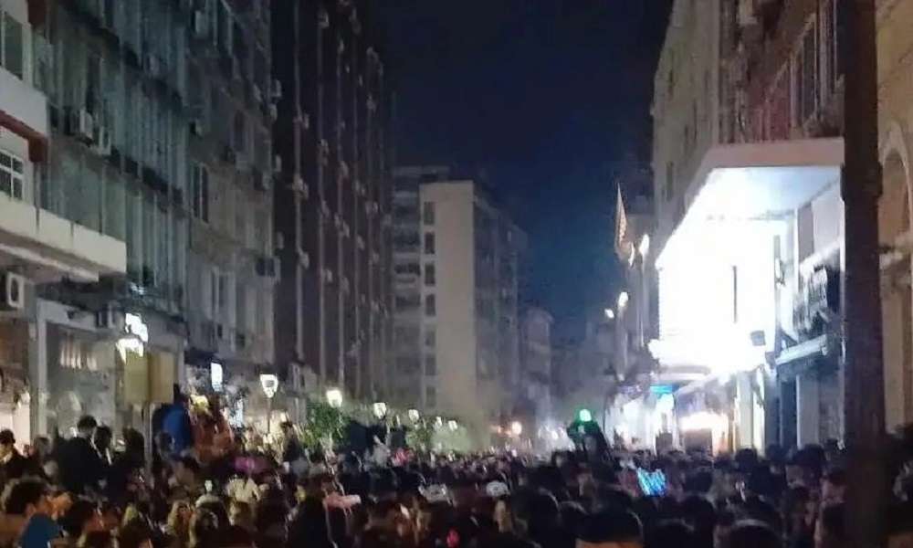 Θεσσαλονίκη – Συμπλοκή νεαρών με τραυματία αιμόφυρτο