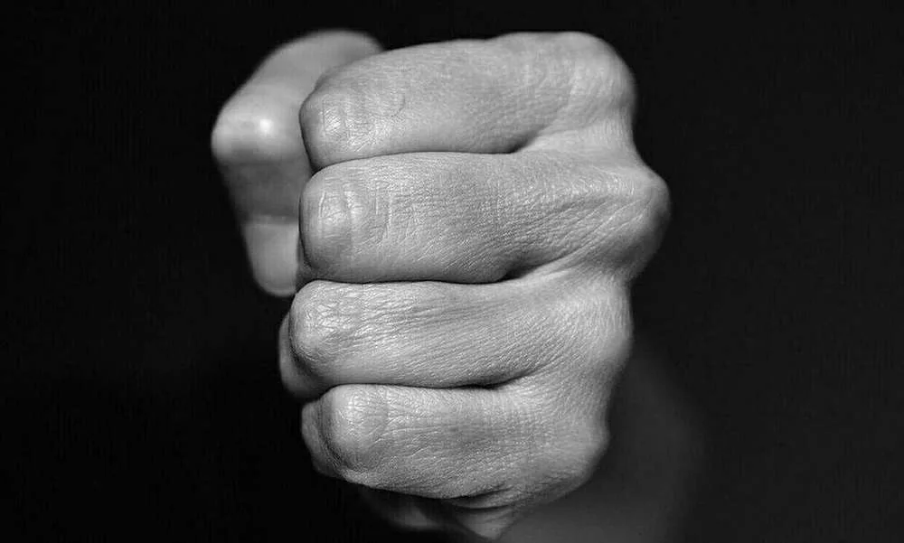 Κάρυστος – Συνελήφθη ο σύζυγος της 52χρονης που νοσηλεύεται στη ΜΕΘ του Ευαγγελισμού