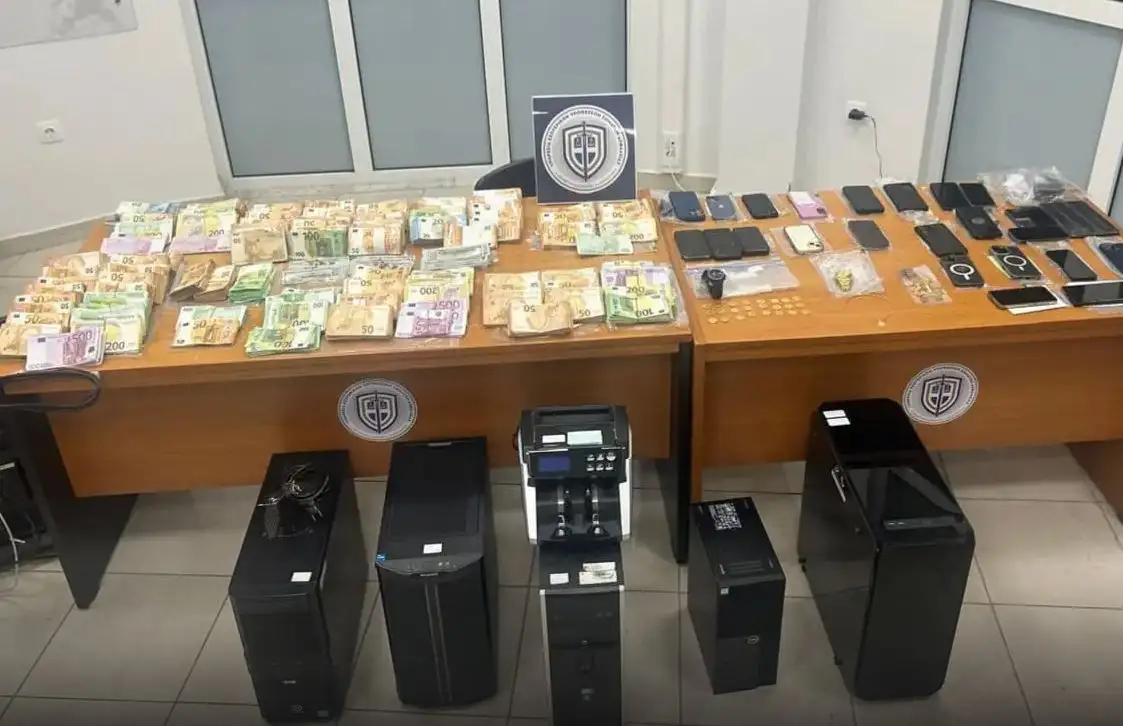 Χαλκιδική: Κακουργηματικές διώξεις αντιμετωπίζει το κύκλωμα της πολεοδομίας