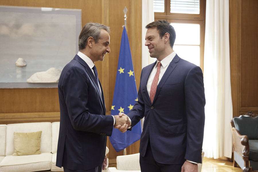 Κασσελάκης: Γιατί καθυστερεί την ανακοίνωση της κοινοβουλευτικής ομάδος των 10 -Προς «ντηλ» με Μητσοτάκη