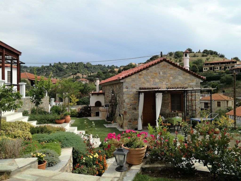 Τα Ελληνικά εξοχικά αναζητούν οι Αμερικάνοι -Με 400% αύξηση οι πωλήσεις μετά τις εκλογές