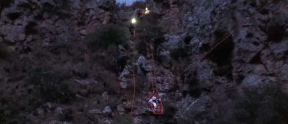 Κρήτη: Εγκεφαλικά νεκρή η 33χρονη τουρίστρια που έπεσε από μεγάλο ύψος