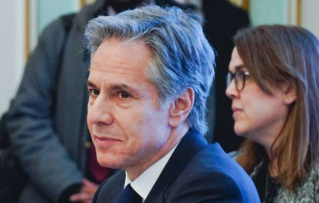Οι ΗΠΑ προμήθευσαν «αθόρυβα» όπλα στην Ουκρανία πριν ξεκινήσει η επιχείρηση της Ρωσίας, λέει ο Μπλίνκεν