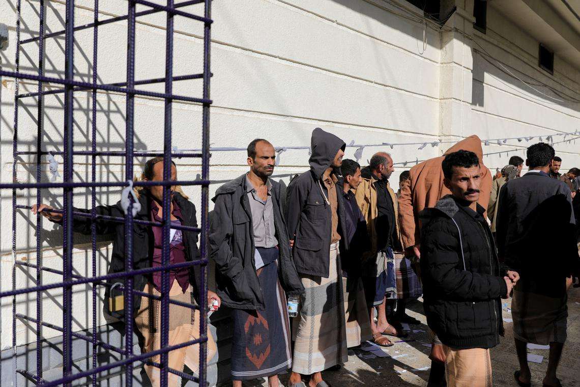 Οι Χούθι της Υεμένης απελευθερώνουν 153 κρατούμενους με την υποστήριξη του Ερυθρού Σταυρού