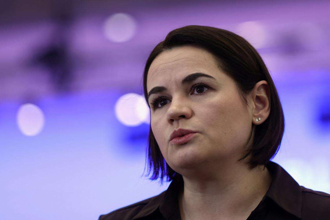 Εξόριστη αντίπαλος κατηγορεί τον Λουκασένκο ότι παίζει «παιχνίδι» με τους κρατούμενους πριν από τις εκλογές στη Λευκορωσία