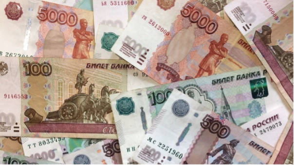 Τα προνομιακά αμυντικά δάνεια της Ρωσίας αποτελούν ωρολογιακή βόμβα για την οικονομία της Μόσχας