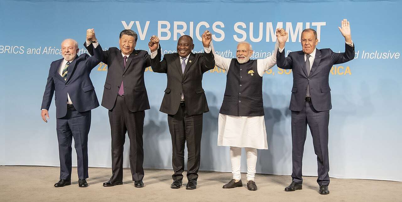 Οι ΗΠΑ δεν θα επιδιώξουν τη διάσπαση των BRICS