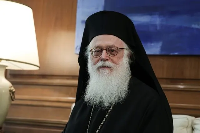 Ιερά Σύνοδος: Λαϊκό προσκύνημα, θεία λειτουργία στη Μητρόπολη και τρισάγιο από τον Ιερώνυμο για τον μακαριστό Αναστάσιο