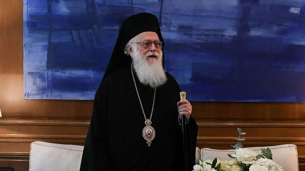 Αρχιεπίσκοπος Αλβανίας Αναστάσιος – Nοσηλεύεται στον Ευαγγελισμό με λοίμωξη και γαστρορραγία