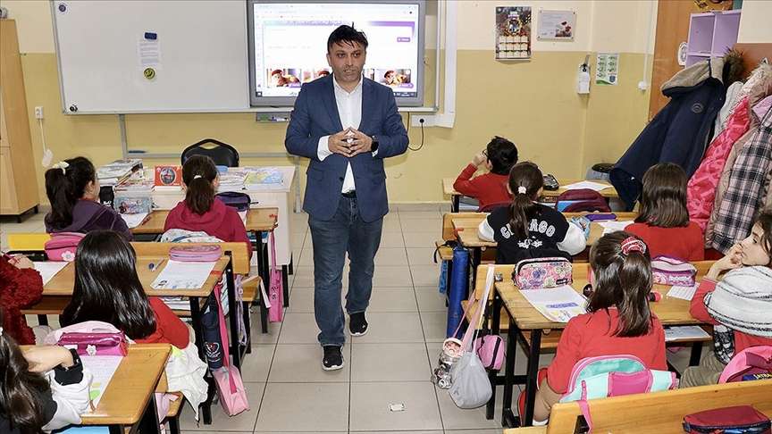 Το έργο τεχνητής νοημοσύνης δασκάλου Δημοτικού σχολείου συγκέντρωσε μαθητές από 10 χώρες