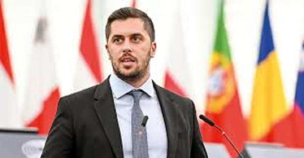 Ο Έλον Μασκ απάντησε στον Εμμανουήλ Φράγκο