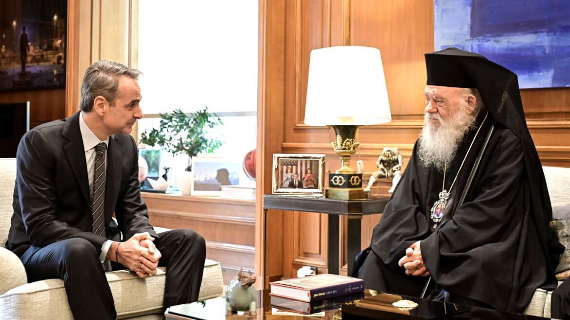 Συνάντηση Μητσοτάκη με Ιερώνυμο – Θα παραστούν μαζί στην κηδεία του Αρχιεπισκόπου Αναστάσιου στα Τίρανα