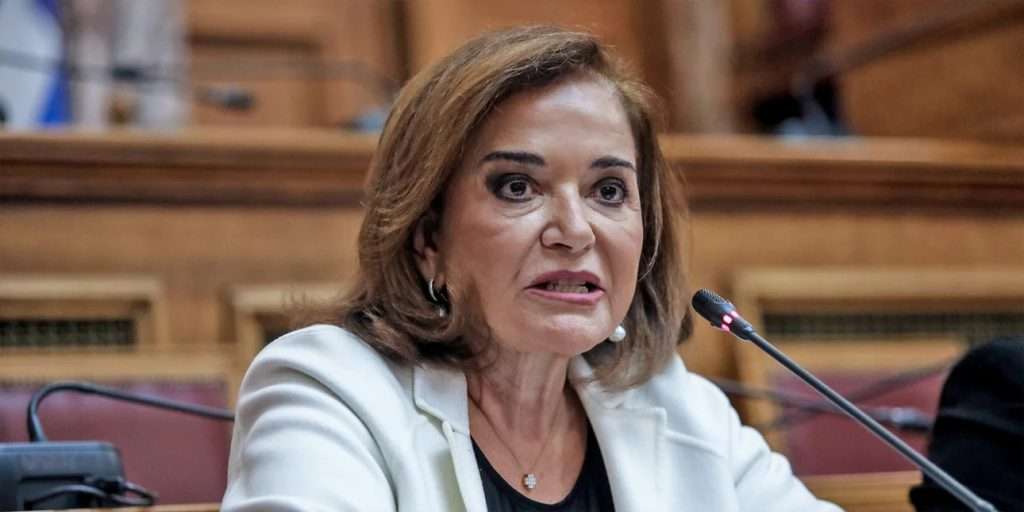 Ντόρα Μπακογιάννη για Ν. Ανδρουλάκη – «Όταν κάποιος σου στέλνει λουλούδια του λες ευχαριστώ»