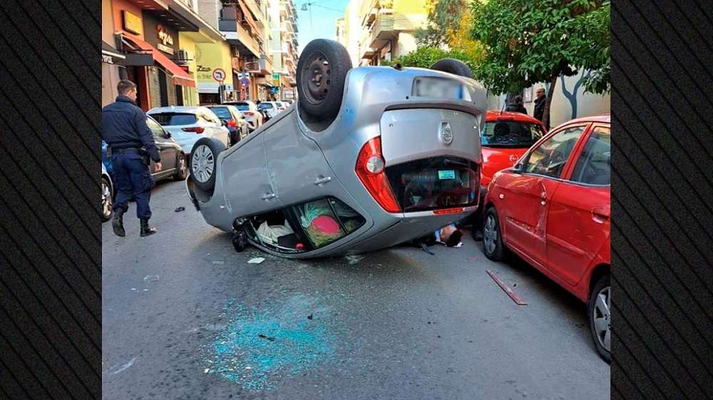 Αναποδογύρισε αυτοκίνητο στον Πειραιά