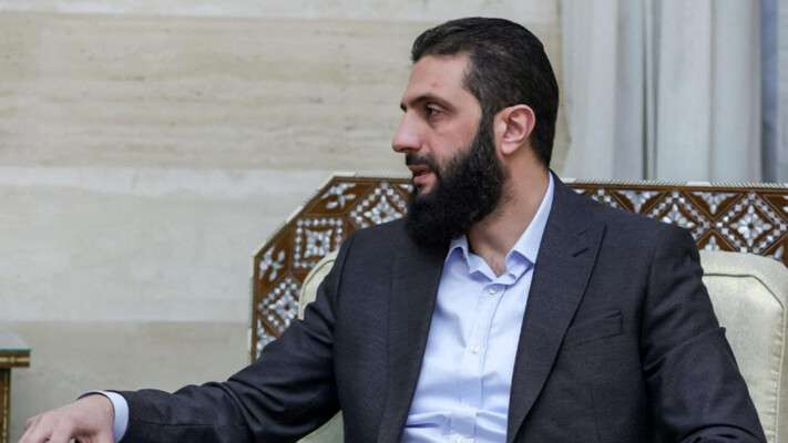 Ο Αλ-Σάρα συναντά τον Πούτιν: Στρατιωτικές βάσεις και η τύχη του Άσαντ στο τραπέζι