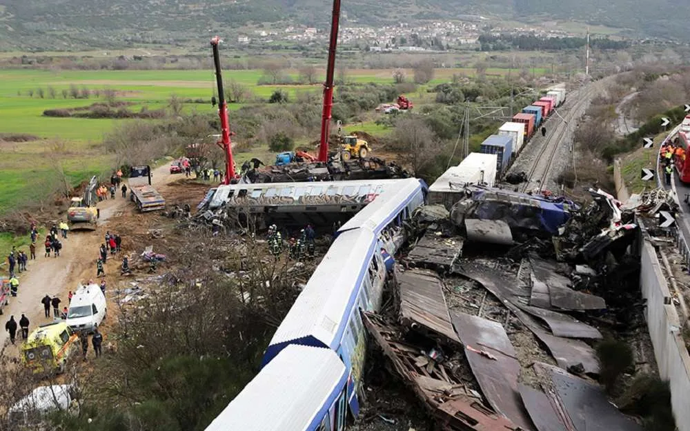 Πανεπιστήμιο Γάνδης για Τέμπη – Εύφλεκτα υγρά 3,5 τόνων μετέφερε στο πρώτο βαγόνι η εμπορική αμαξοστοιχία