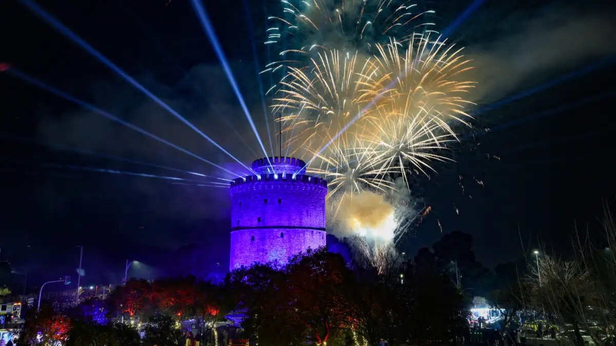 Έτσι θα υποδεχθούμε το 2026: Τι καιρό θα κάνει την Πρωτοχρονιά