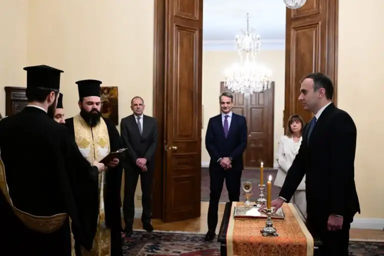 Yφυπουργός Εξωτερικών ορκίστηκε o Τάσος Χατζηβασιλείου