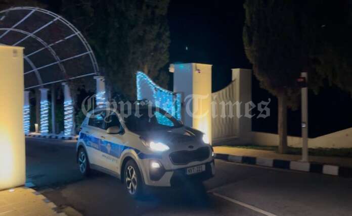 Ελεύθερη η σύζυγος του Ουκρανού που βρέθηκε μαχαιρωμένος και νεκρός στο σαλόνι του σπιτιού του
