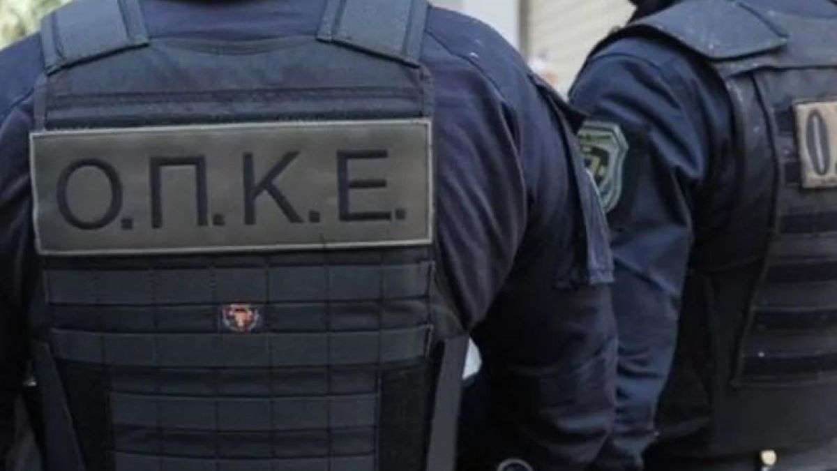 Σοκ στο Ζεφύρι: Ρομά επιτέθηκαν σε τρία άτομα και πυρπόλησαν το αυτοκίνητό τους!