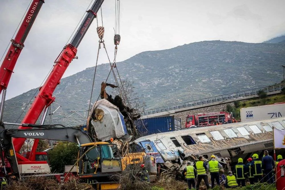 Τέμπη: Αστυνομικοί κατέθεσαν ότι δέχθηκαν πιέσεις για το μπάζωμα