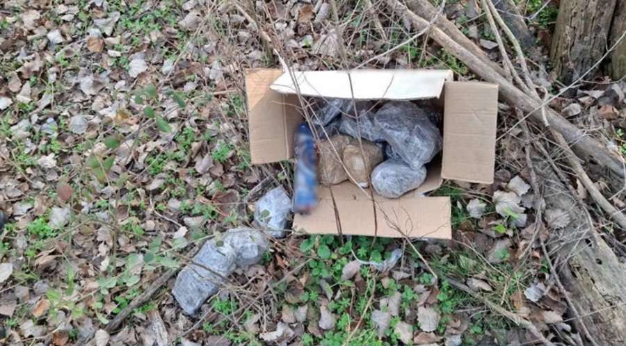 Προσπάθησαν να θάψουν 10 κιλά ηρωίνη σε δασική περιοχή