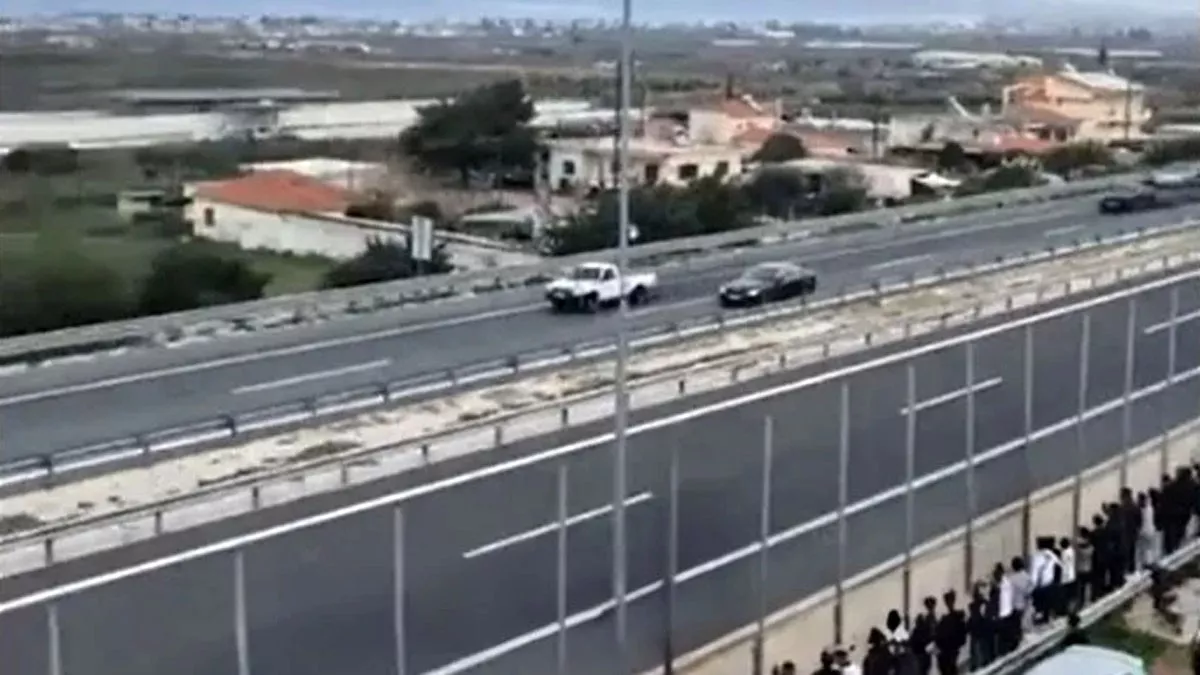 Κόντρες με πειραγμένα «αγροτικά» στην Εθνική Οδό