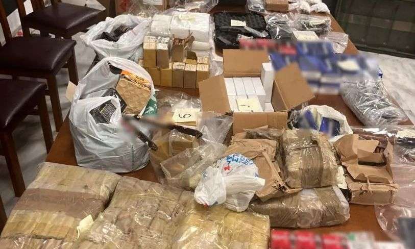 Συνελήφθη 36χρονος με οπλοστάσιο στο σπίτι του – Είχε μέχρι και G3!