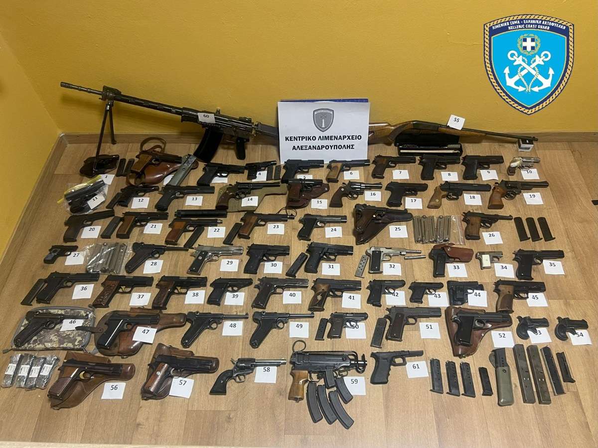 Συνελήφθη 55χρονος Τούρκος που είχε ολόκληρο οπλοστάσιο στο σκάφος του – Τα έκρυβε σε αλουμινόχαρτο