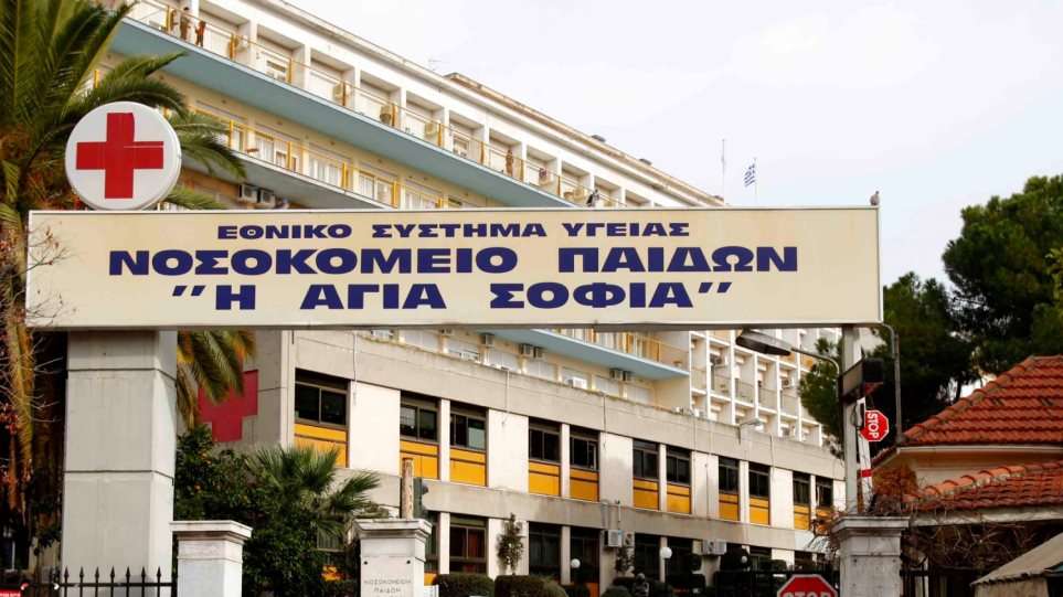 Στο νοσοκομείο Παίδων 4χρονη με εκτεταμένα εγκαύματα – Ήταν αβοήθητη για μέρες, συνελήφθη η μητέρα