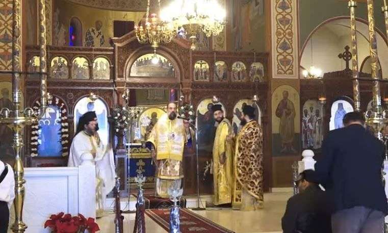 Σαντορίνη: Δεήσεις στο νησί για να σταματήσουν οι σεισμικές δονήσεις