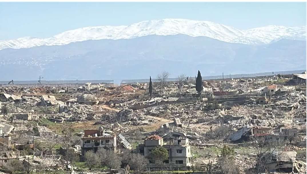 «Ζώνη καταστροφής»: Λιβανέζοι χωρικοί επιστρέφουν νότια μετά την ισραηλινή απόσυρση