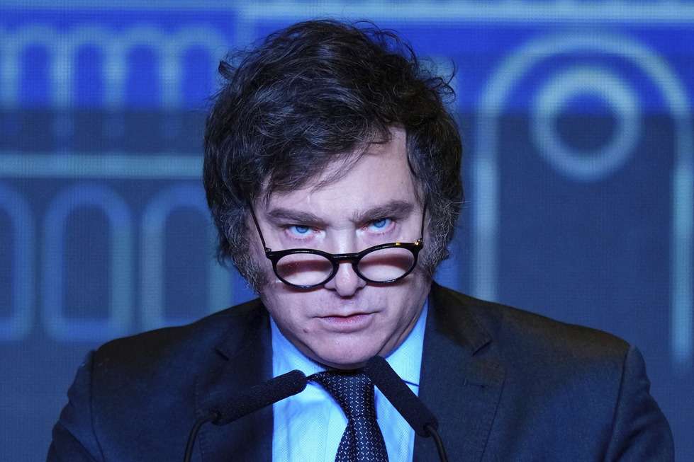 Ο Μιλέι της Αργεντινής αντιμετωπίζει απειλή μομφής