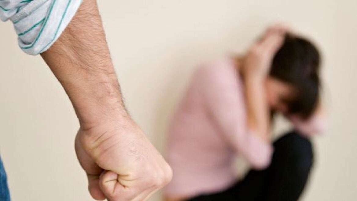Καταδικάστηκε άνδρας που χτύπησε την κατάκοιτη μητέρα του – “Έλα μωρέ, δυο μπάτσες της έριξα”