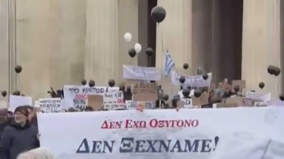 Τέμπη: Συλλαλητήρια από ομογενείς στο Μόναχο και τη Φρανκφούρτη