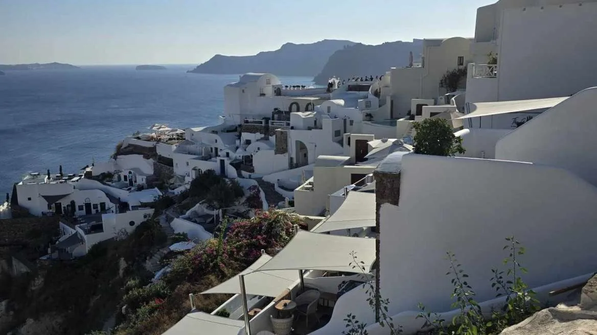 «Στη Σαντορίνη έχουν συμβεί τρία από τα τέσσερα φαινόμενα που δείχνουν ηφαιστειακή έκρηξη»