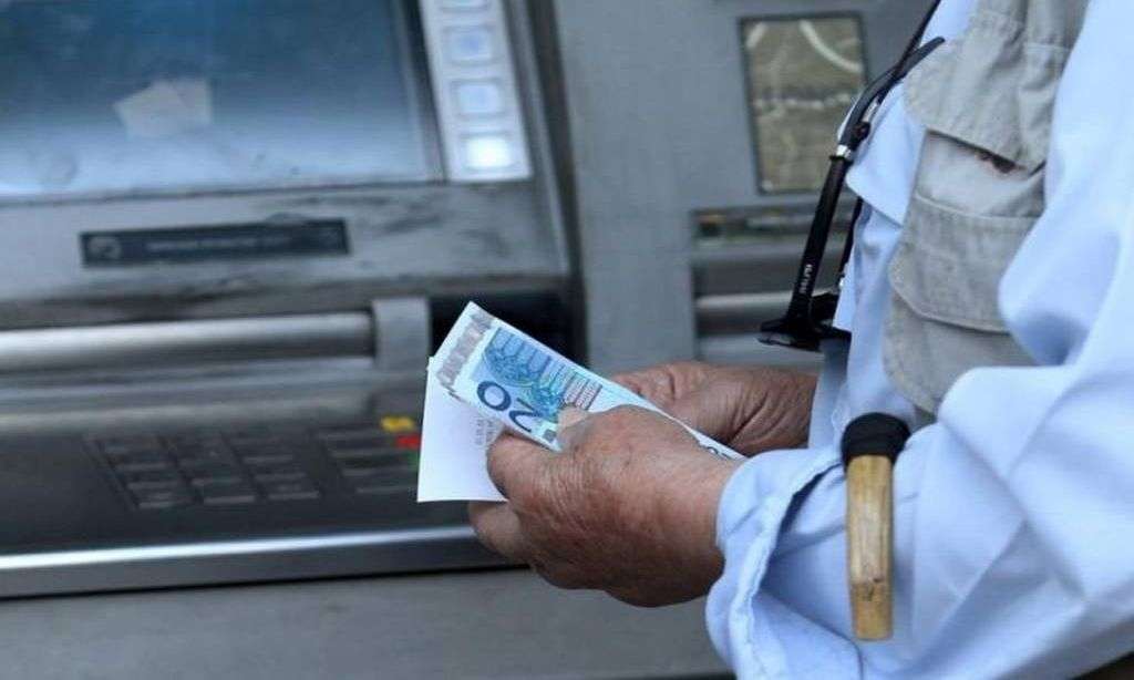 Συντάξεις Απριλίου 2025: Νωρίτερα οι πληρωμές – Οι οριστικές ημερομηνίες για όλα τα ταμεία