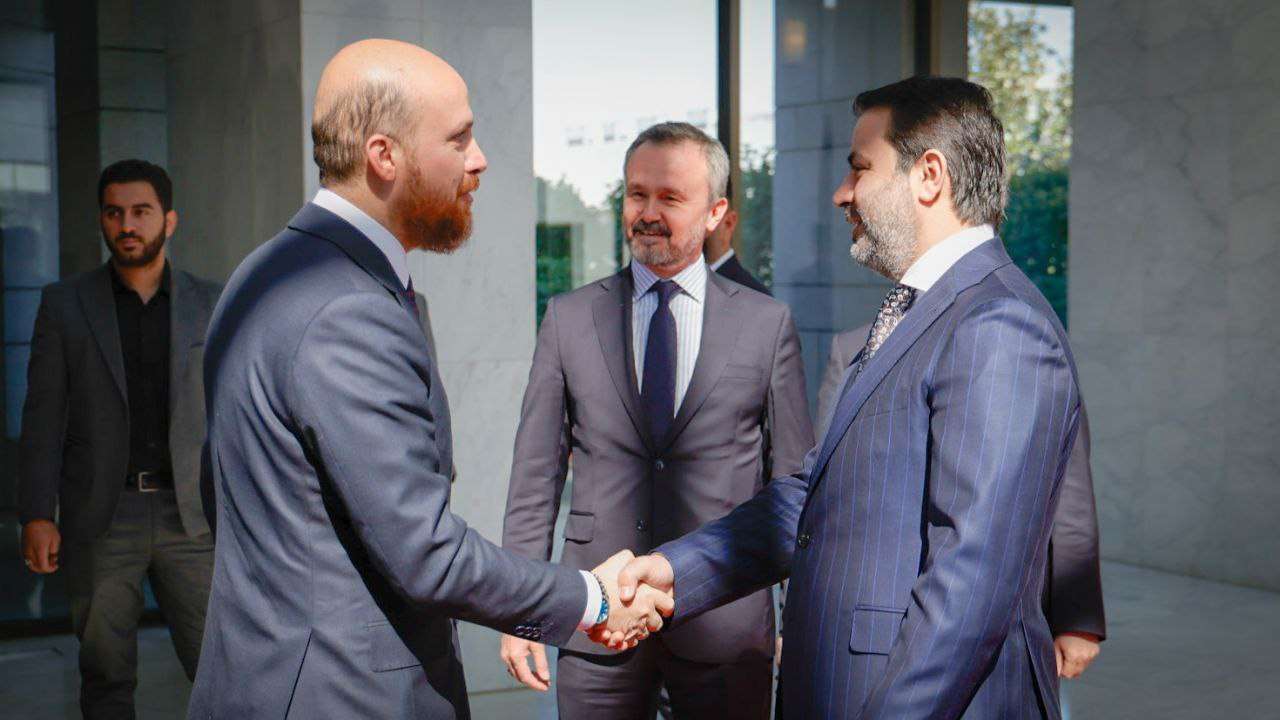 Πλήρης εκτουρκισμός της Συρίας: Αντιπροσωπεία με επικεφαλής τον γιο του Ερντογάν συναντήθηκε με τον Αχμέντ αλ Σαράα