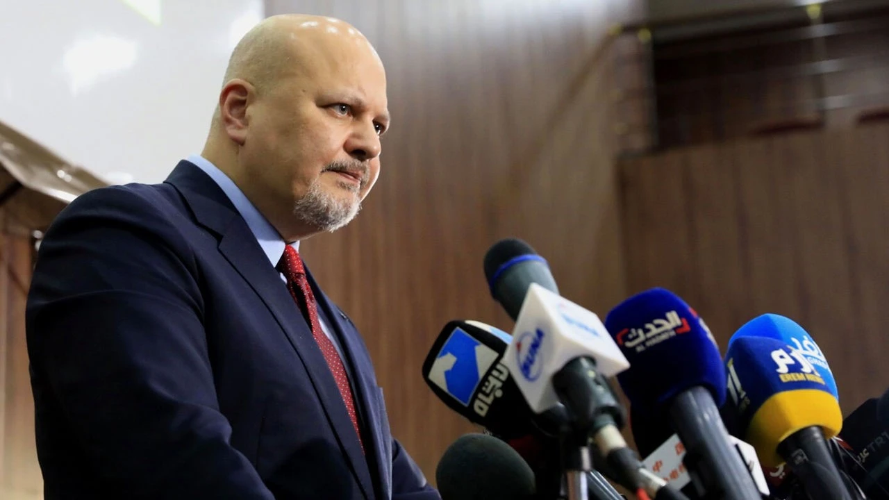 Ο επικεφαλής εισαγγελέας του ΔΠΔ Καρίμ Χαν είναι ο πρώτος στόχος των αμερικανικών κυρώσεων