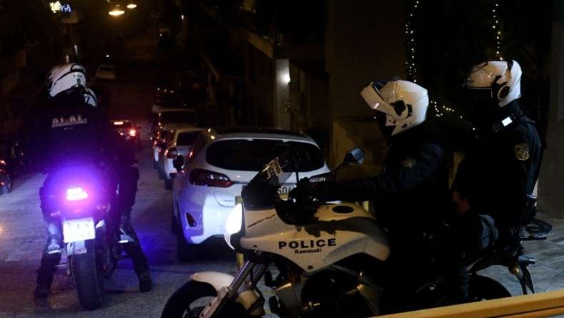 Στα “πράσα” πιάστηκαν από αστυνομικούς 4 αλλοδαποί την ώρα που “μπούκαραν” σε σπίτι στο Παγκράτι