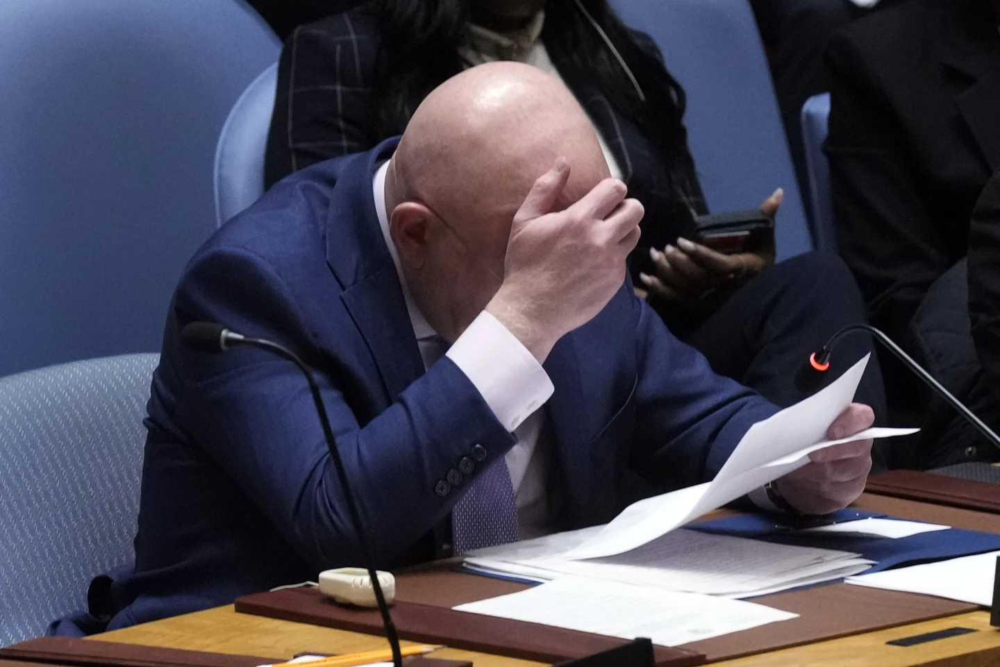 Οι ΗΠΑ αρνούνται να κατηγορήσουν τη Ρωσία για τον πόλεμο στην Ουκρανία, διαχωρίζοντας τη θέση τους με τους Ευρωπαίους συμμάχους στις ψηφοφορίες του ΟΗΕ