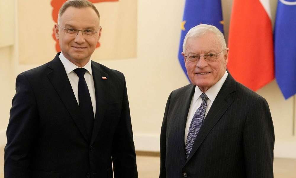 Πολωνός πρόεδρος: Οι ΗΠΑ μας διαβεβαίωσαν ότι δεν θα μειώσουν τον στρατό τους στην περιοχή μας