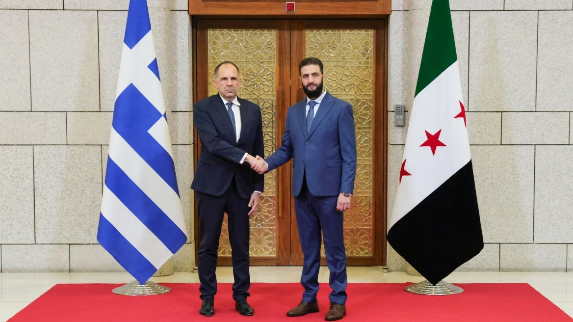Ο Γεραπετρίτης συνάντησε τον Aλ Σάρα στη Δαμασκό