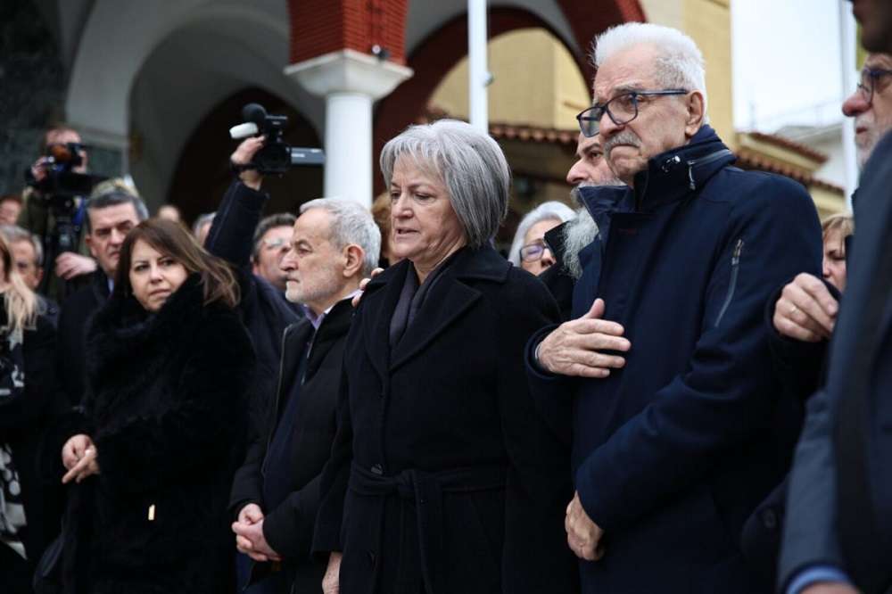 Γονείς Βασίλη Καλογήρου: «Δεν αιτηθήκαμε την εξαίρεση της κας Λεονταρή»