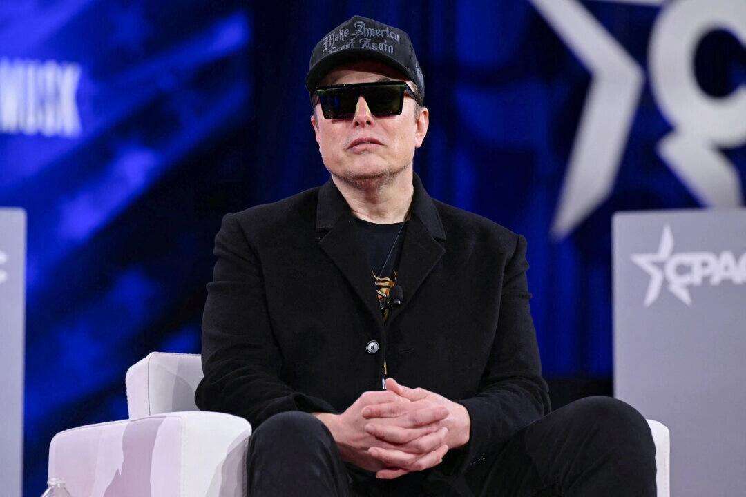 Ο Μασκ και ο Λευκός Οίκος απαντούν στις αναφορές για την παραίτηση 21 υπαλλήλων του «DOGE»