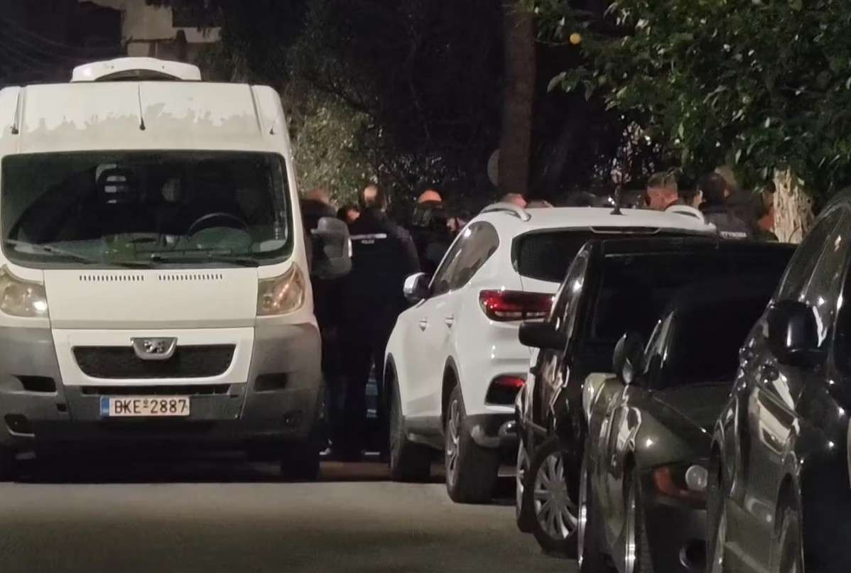 Κερατσίνι: Έληξε το θρίλερ με τον άνδρα που είχε «ταμπουρωθεί» στο σπίτι του – Είχε δραπετεύσει από ψυχιατρικό ίδρυμα