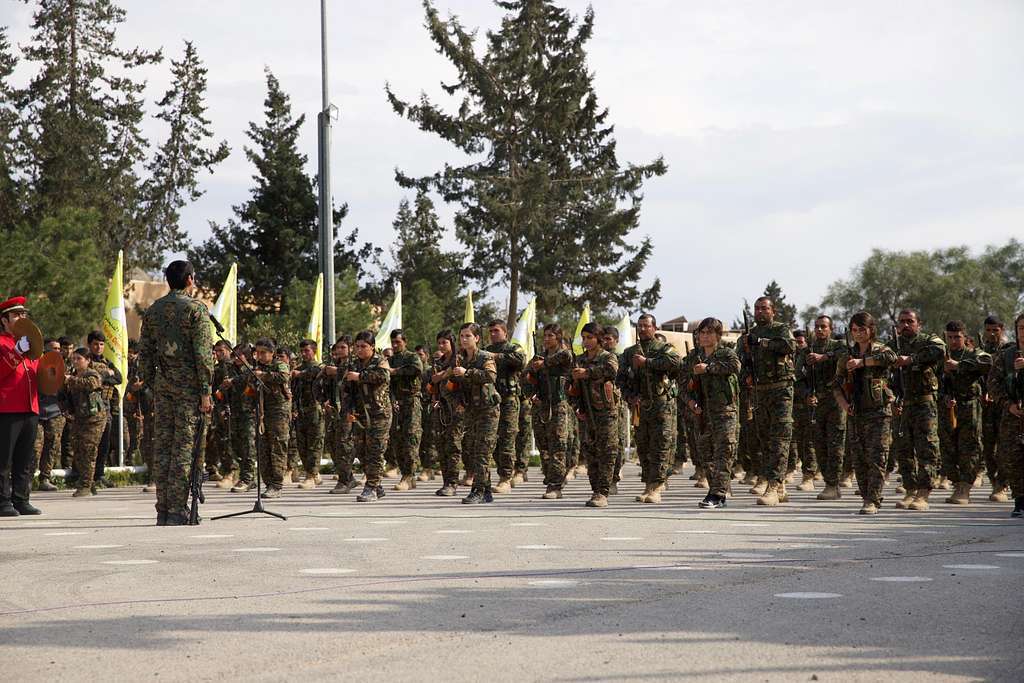 Οι κουρδικές SDF συμφωνούν να ενσωματωθούν στον συριακό στρατό