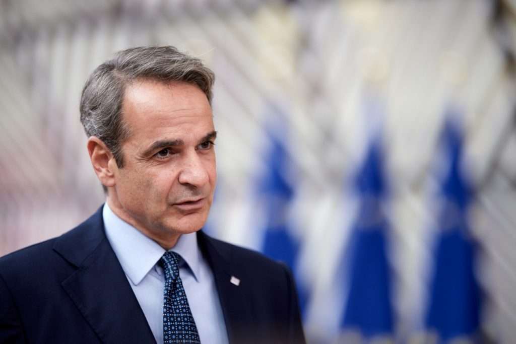 Απομονωμένος, Αδύναμος και «Προβλέψιμος» – Ο Μητσοτάκης εκτός κάδρου στις διεθνείς εξελίξεις
