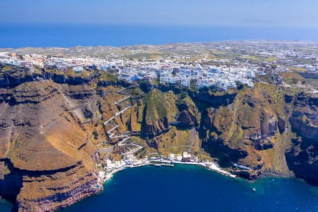 Κικίλιας για Σαντορίνη: «Έχουν γίνει αυτά που πρέπει σε επιχειρησιακό επίπεδο»